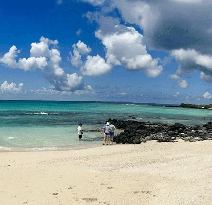Praia Las Bachas, ilha Santa Cruz.