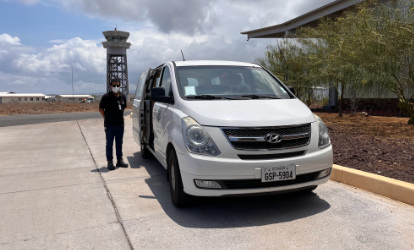 Transporte em van particular.